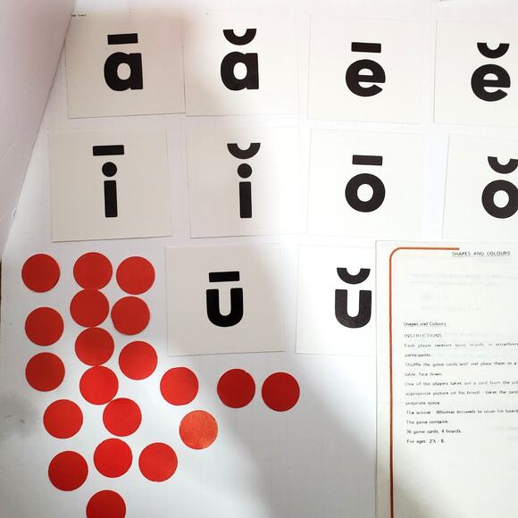 Vtg Vowel Bingo Board Game Boxed Set Phonics Game w Illustrated Word Cards 1977 - Picture 7 of 14